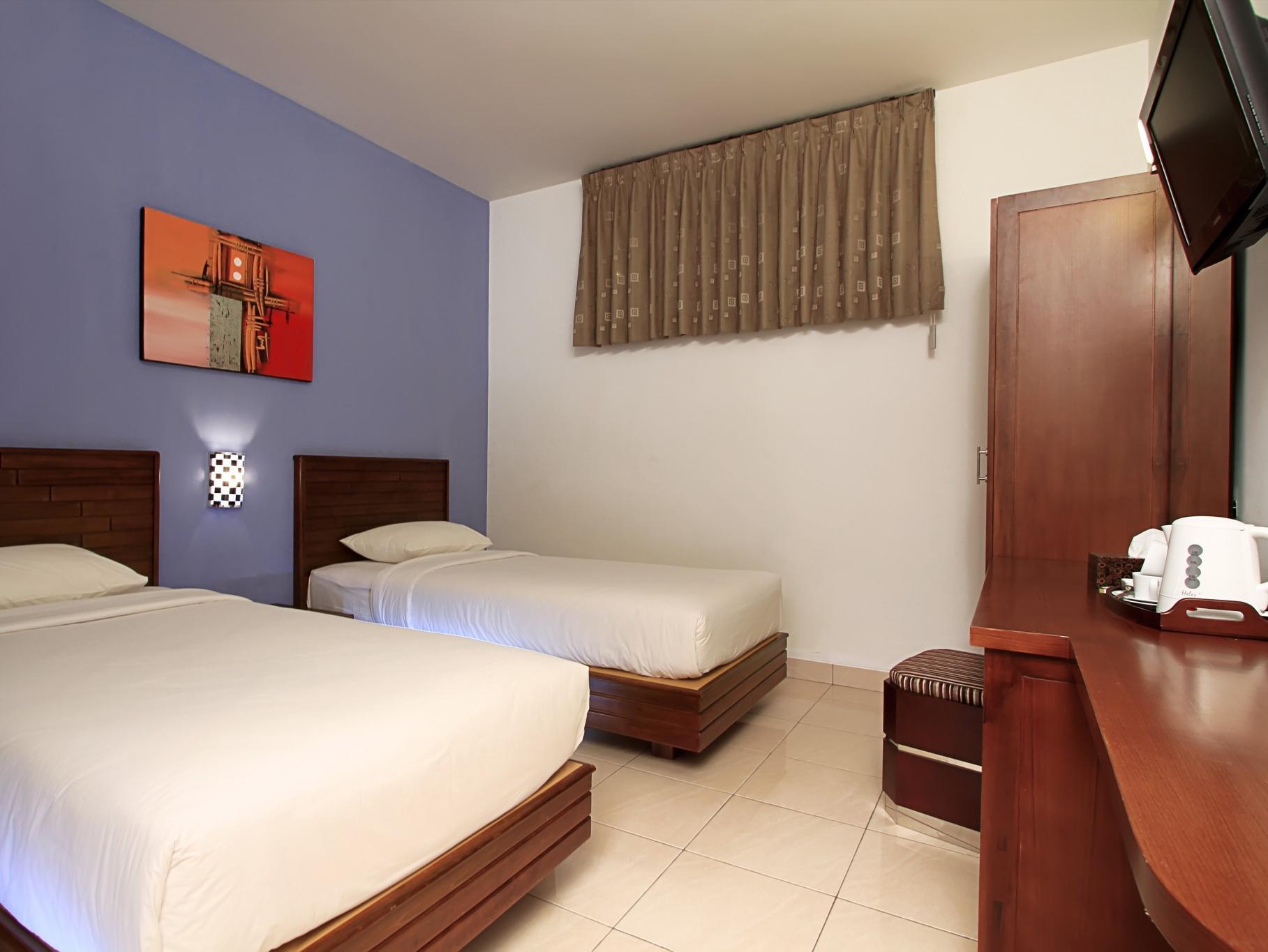 Maesa Hotel Ponorogo Eksteriør bilde